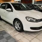 Volkswagen Golf Comfortline 1,4 TSI 90 kW, DSG-autom. 4-ovinen ** Vakkari / Aut.ilmastointi / Suomiauto / Lohkol&auml;mmitin / AUX **