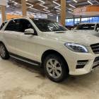 Mercedes-Benz ML 350 BlueTec 4Matic AMG-Styling ** HUIPPUVARUSTEET / Webasto / Panorama / Airmatic / HarmanKardon / Comand / Peruutuskamera **