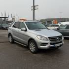 Mercedes-Benz ML ML 350 BLUETEC 4MATIC ** Juuri tullut! / Nahkasisusta / Kattoluukku / Takan&auml;yt&ouml;t / Vetokoukku **