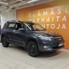 Toyota RAV4 2,2 D-4D 150 4WD ** Webasto / Vetokoukku / Lis&auml;valo / Huoltokirja **