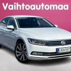 Volkswagen Passat Sedan Comfortline 1,4 TSI 92 kW (125 hv) DSG-automaatti / Webasto / ACC / Digimittaristo / Hieronta / Keyless-Go