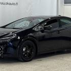 Toyota Prius Plug-in Hybrid Style - Approved Turva 12kk