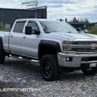 Chevrolet Silverado 2500 HD LT Crew Cab 6.0 Vortec / SIS.ALV / Rough Country&reg; / Nahkaverhoilu / P.Kamera / Rahoitus / Vaihto