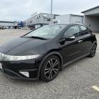 Honda Civic 5D 1,8i Executive / Ruostesuojattu / Hyv&auml; huoltohistoria