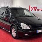 Kia Carnival 2,7 V6 EX 5D A/T 7P Seuraava katsastus 7/2026 / Cruise / Tutka / L&auml;mpp&auml;rit / 2 x 16" aluvanteet - T&auml;st&auml; edullisesti 7-paikkainen Kia Carnival 2,7 V6 EX 5D A/T. T&auml;m&auml;nkin auton rahoitamme jopa ilman k&auml;s