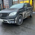 Mercedes-Benz ML 350 BLUETEC 4MATIC AMG ** Koukku / Webasto / Panorama / AirMatic / Kamera / KeylessGo / 2x renkaat **
