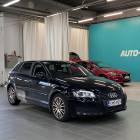 Audi A3 Sportback Attraction 1,4 TFSI 92 kW S tronic Black Edition ** Juuri tullut / Vakkari / Bi-Xenon / Autom.ilmastointi **