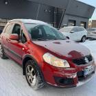 Suzuki SX4 1,6 VVT 4WD X-OVER 5D - N&auml;pp&auml;r&auml; neliveto, moottoril&auml;mmitin. kahdet renkaat, vetokoukku, ajotietokone, vakionopeudens&auml;&auml;din