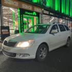 Skoda Octavia Combi 1,4 TSI Elegance DSG Autom. ** Suomi-auto / Navi / Xenon / P.tutka / Vakkari / Lohko ja sis&auml;tilal&auml;mmitin **