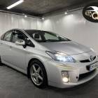 Toyota Prius HSD Premium 5-ov. HUD. Keyless. Xenon. Kamera. Navi. BT. Cruise. AutoAC.