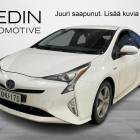 Toyota Prius Active // Merkkihuollettu // L&auml;mp&ouml;paketti // Adaptiivinen vakionopeudens&auml;&auml;din //