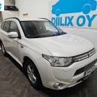 Mitsubishi Outlander PHEV Plug-in Hybrid *99/KK K&Auml;SIRAHA 0e I SIISTI I KOUKKU I KEYLESS I TALVIVARUSTEET*