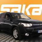 Mitsubishi Outlander PHEV Instyle Navi 4WD ** Adapt. Vakkari / Koukku / Kattoluukku / Nahkasisusta **