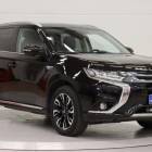 Mitsubishi Outlander PHEV Instyle Navi Business 4WD 5P ** ACC / Kattoluukku / Nahat / 360&deg; Kamera / Ratinl&auml;mmitin / Kaistavahti / 2x Renkaat **