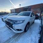 Mitsubishi Outlander PHEV Invite 4WD 5P - 14 p&auml;iv&auml;n palautusoikeus - J. autoturva