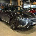 Mitsubishi Outlander PHEV Instyle Business 4WD 5P ** Juuri tullut / Timantti-nahat / ACC / Kamera / Kattoluukku / HIFI **