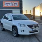 Volkswagen Tiguan R-Line 2,0 TSI 147 kW (200 hv) 4MOTION Sport&amp;Style ** Harvinainen R-Line / Nahat / Panoraama / Vetokoukku / Vakkari **