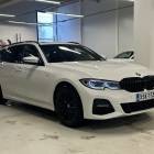 BMW 330 G21 Touring 330e xDrive A Charged Edition M Sport ** Vetokoukku / HUD / Panorama / H&amp;K / P.kamera ** **
