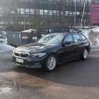 BMW 330 G21 Touring 330e Sport Line / Digimittaristo / L&auml;m. Ratti / Tutkat / P-Kamera / Sporttipenkit / S. Kontti / CarPlay