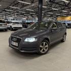 Audi A3 Sportback Attraction Business 1,4 TFSI 92 kW S tronic ** Panorama / Nahat / Xenon / Lohkol&auml;mmitin / Vakkari / P-tutkat **