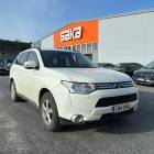 Mitsubishi Outlander 2,0 MIVEC Intense CVT AT 4WD 5P ** 1. Om Suomiauto / Vetokoukku / P. Kamera / Vakionopeudens&auml;&auml;din **