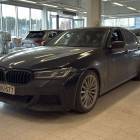 BMW 520 G30 Sedan 520d A xDrive M Sport MHEV ** Suomiauto / Webasto / Laser / 360-kamera / HUD / H&amp;K / Koukku **