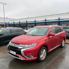 Mitsubishi Outlander PHEV Instyle Business 4WD 5P ** Juuri tullut! / Timanttinahat / 360 kamera / ACC / Koukku / Kattoluukku **