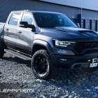 Dodge Ram TRX Crew Cab 6.2 SuperCharged Hemi V8 SRT 516kW / Juuri katsastettu 26.03.2026 / Huollettu 10tkm v&auml;lein