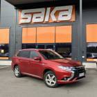 Mitsubishi Outlander PHEV Instyle Navi Business 4WD 5P ** Adapt.cruise / BLIS / Kaistavahti / Kattoluukku / 360 kamera / Nahat / Vetokoukku **