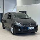 Mitsubishi Grandis 2,4 Inform ** Juuri tullut / Suomi-auto / 7-Paikkainen / Vakkari / Aut.Ilamstointi / Lohkol&auml;mmitin **
