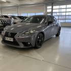 Lexus IS 300h Hybrid A Sport ** Adapt.vakkari / P.kamera / Ohjauspy&ouml;r&auml;n l&auml;mmitys / Xenon **