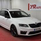 Skoda Octavia Combi 2,0 TSI RS DSG Autom. /Challenge pack / Webasto / Winter pack / Xenon / Kessy / S&auml;hk&ouml;t.takaluukku / ACC / Koukku - Suosittu ja urheilullinen tehopakkaus , jossa tilaa riitt&auml;&auml; ja varusteita mm: W