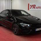 Mercedes-Benz CLA-sarja 250 e A Business AMG Edition WLTP 65 km / 1-om / Merkkihuollettu / Akkutakuu / Dynamic Select / Cruise / Y&ouml;paketti / Led-ajovalot / Kamera / Premium-audio / Ambiente / 18" ja 17" alut - Tyylik&auml;s AMG p