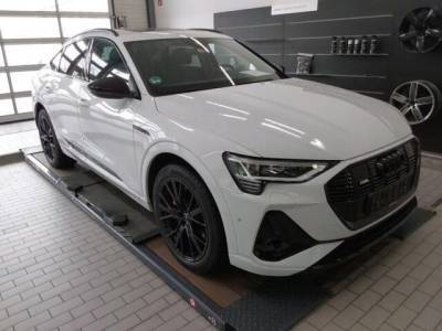 Audi e-tron 2023