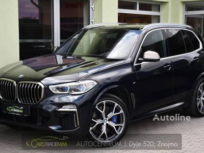 BMW X5, M50D