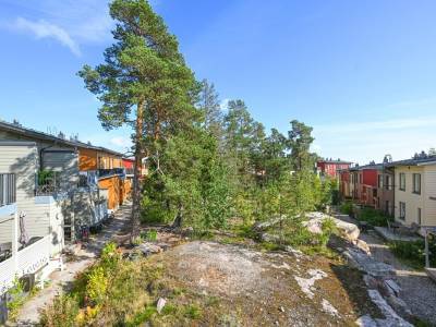Vuokrataan Rivitalo 3 huonetta - Helsinki Myllypuro Mamsellimyllynkatu 26 J