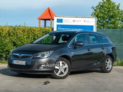 Opel Astra Sport Tourer ST 2.0 TDCI