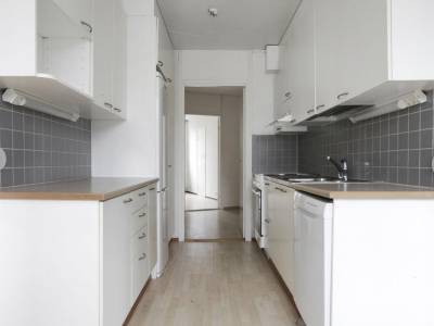 Vuokrataan Kerrostalo 4 huonetta - HELSINKI Haaga Hopeatie 9