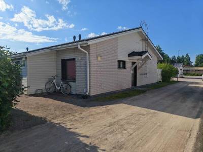 Vuokrataan Rivitalo Kaksio - J&auml;rvenp&auml;&auml; Isokyt&ouml; Uudenmaantie 26 as 2