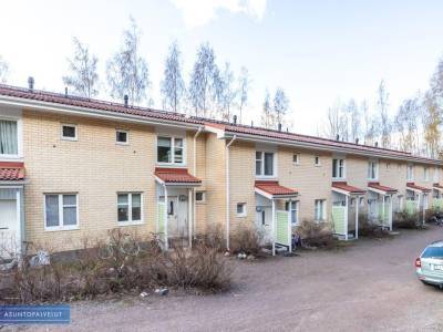 Vuokrataan Rivitalo 3 huonetta - Kouvola Ravikyl&auml; Kuusanlammentie 3