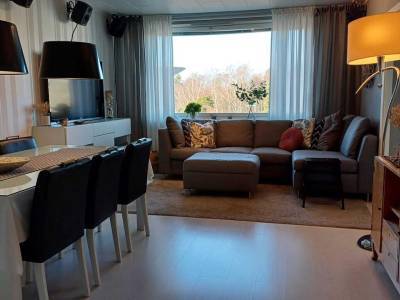 Vuokrataan Kerrostalo 3 huonetta - Helsinki Roihuvuori Untuvaisentie 2