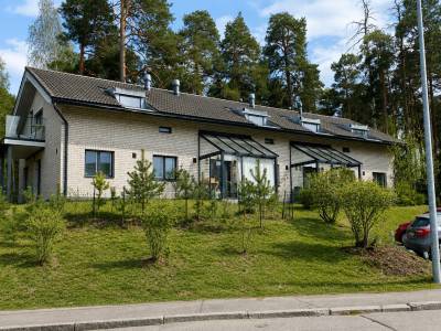 Vuokrataan Rivitalo 3 huonetta - Helsinki Vuosaari Omenam&auml;enkatu 29 A