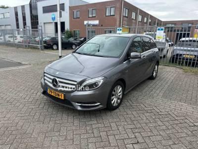 Mercedes-Benz B-180