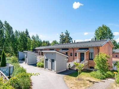 Vuokrataan Rivitalo 4 huonetta - Kirkkonummi Veikkola Tuijatie 2