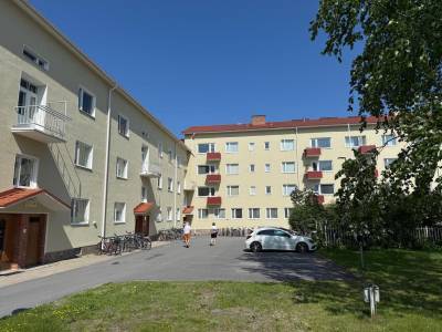 Vuokrataan Kerrostalo Kaksio - Oulu Keskusta Linnankatu 10
