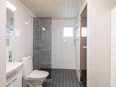Vuokrataan Kerrostalo 4 huonetta - Helsinki Vuosaari Hiekkalaiturintie 2