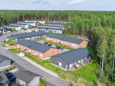 Vuokrataan Rivitalo 4 huonetta - J&auml;rvenp&auml;&auml; Satumets&auml; Lallankatu 13