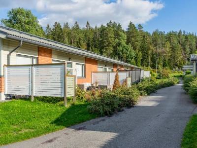 Vuokrataan Rivitalo Yli 5 huonetta - Lieto Loukinainen Airikinportti 4 A 1