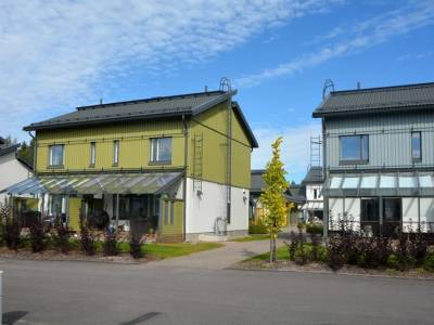 Vuokrataan Rivitalo 3 huonetta - J&auml;rvenp&auml;&auml; Saunaniitty Saunaniitynkatu 3