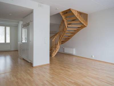 Vuokrataan Rivitalo 4 huonetta - Jyv&auml;skyl&auml; Jysk&auml; Asmalammentie 10a